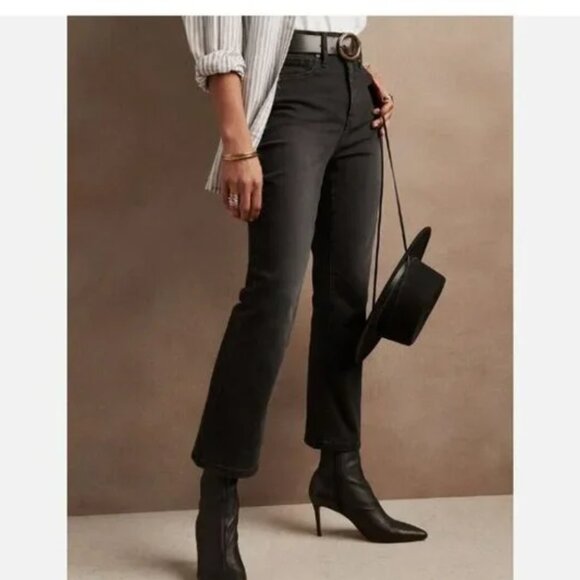 EUC Banana Republic High-Rise Boot Cut Cropped Jean - Picture 1 of 9